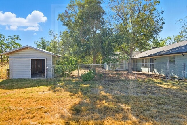 Building Photo - 609 Carlos G Parker Blvd NW