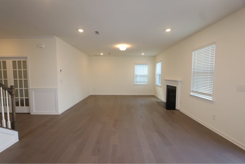 Building Photo - 1924 Carrollton Dr