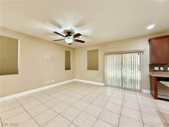 Building Photo - 5663 Foxglove Fields St