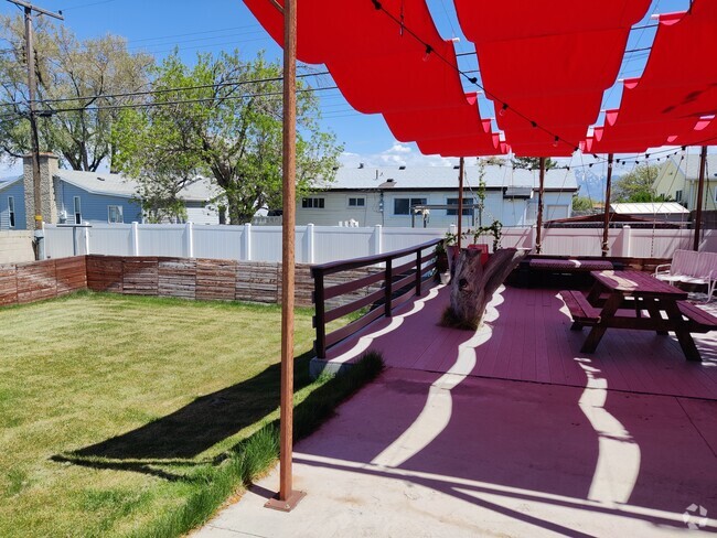 Building Photo - 4957 S 4055 W