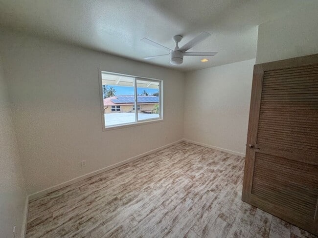 Building Photo - 41-23 Alaihi St