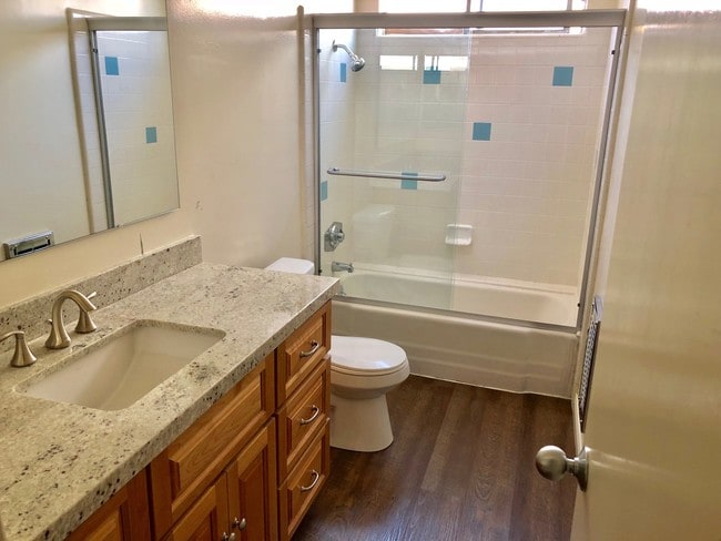 Building Photo - 8740 Owensmouth Ave