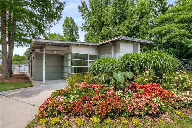 Building Photo - 1380 Stirling Cir NW