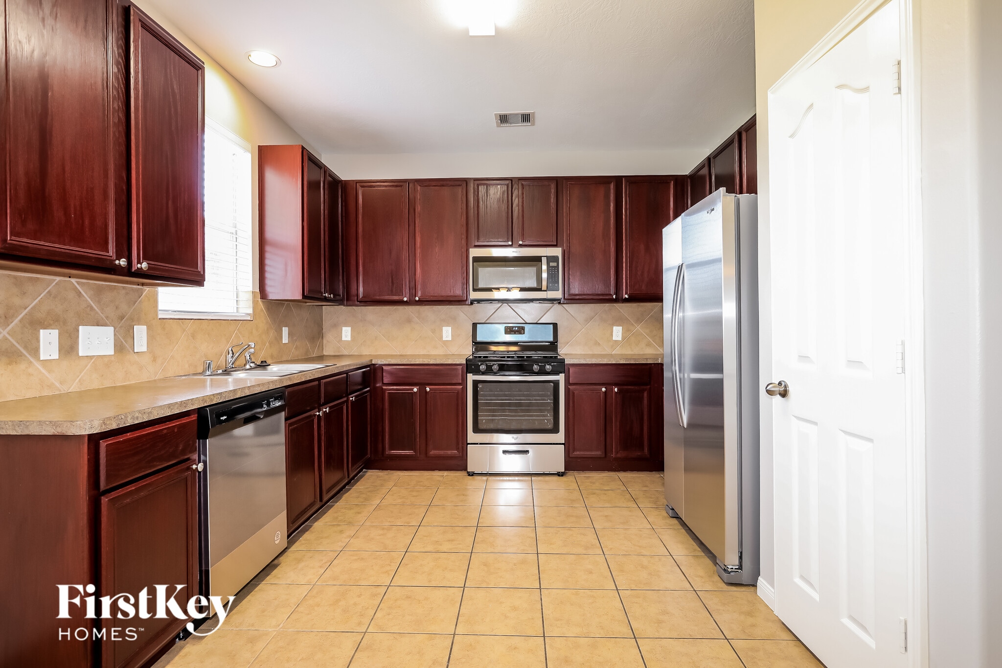 Building Photo - 10047 Arcadian Spgs Ln