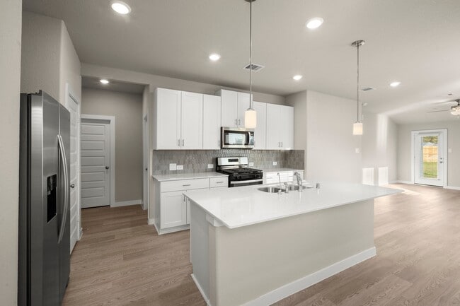 Building Photo - 16529 Breezy Knl Ct