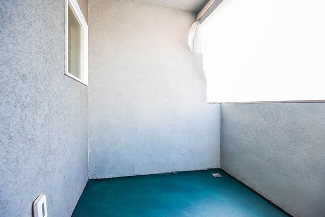 Building Photo - 951 Washington St