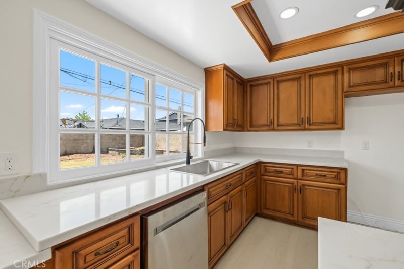 Building Photo - 16401 Mercier Ln