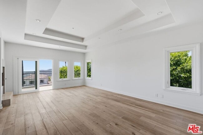 Building Photo - 16802 Cll De Sarah