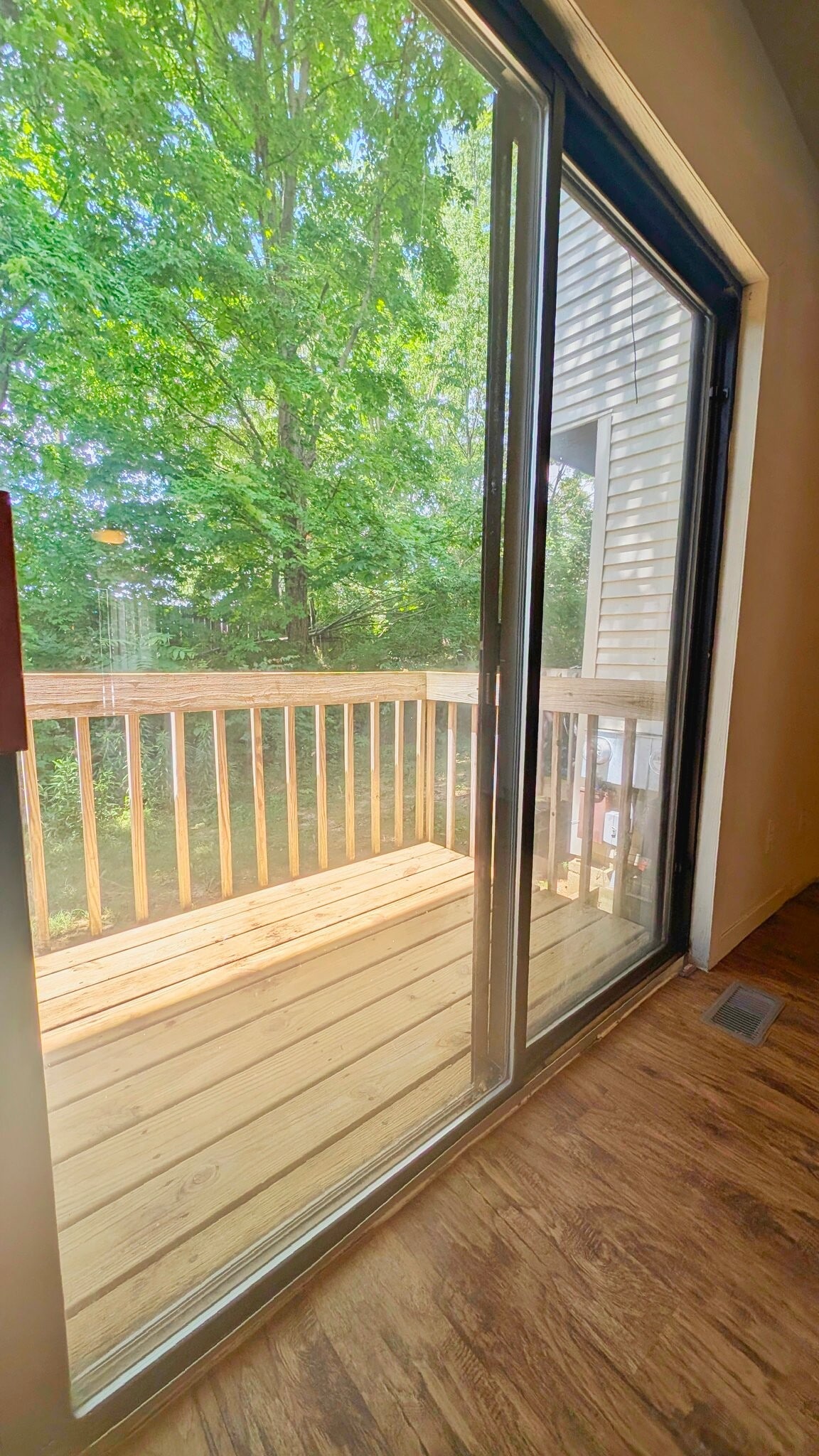 Building Photo - 503 E Graham Pl