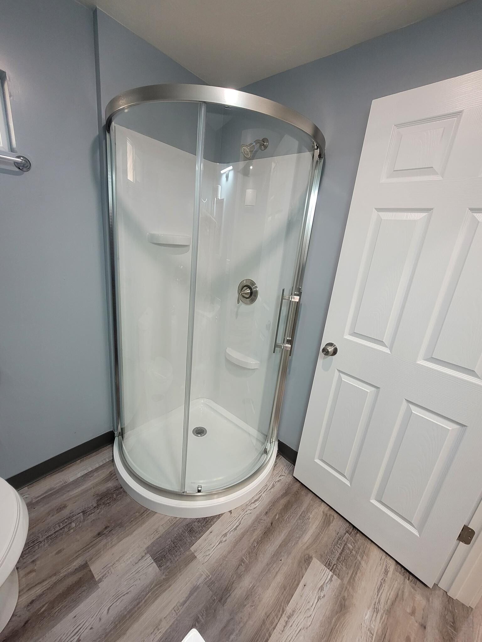 Building Photo - 168 E 70 S