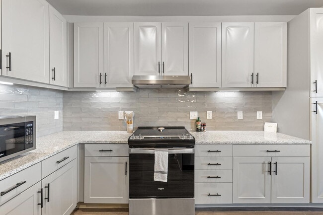 Building Photo - 5820 1/2 Cameron Rd