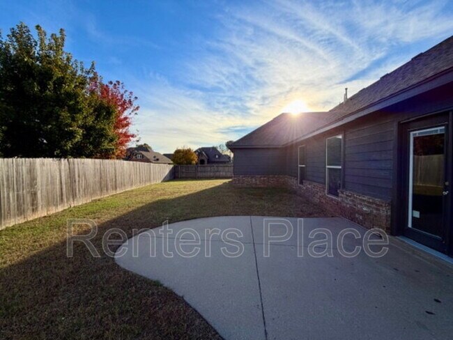 Building Photo - 13771 S 88th E Ave