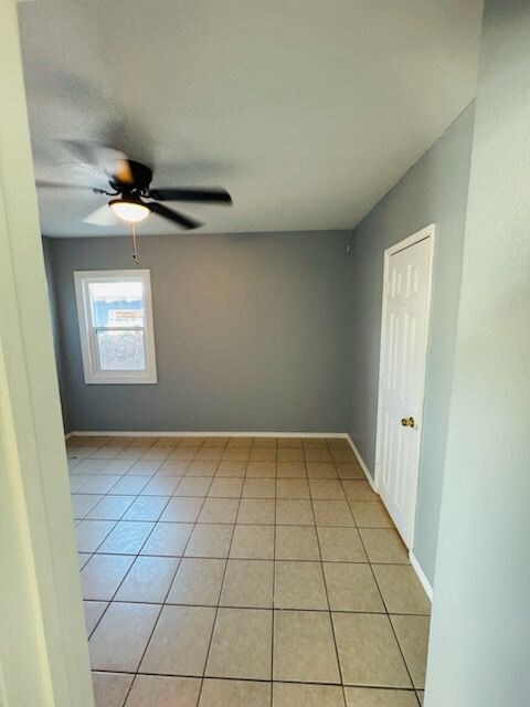Building Photo - 1341 W 90th Pl