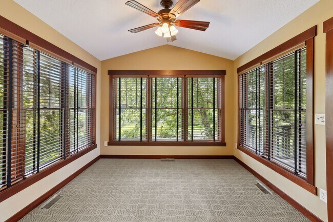Building Photo - 14272 Grantaire Ln N
