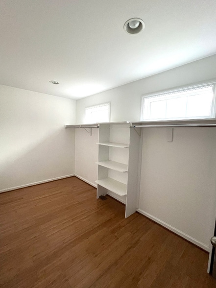 Building Photo - 12822 Booth Rd