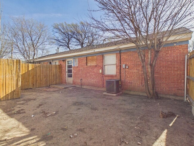 Building Photo - 3004 Westhaven Dr