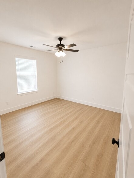 Building Photo - 2631 Elstar Ct