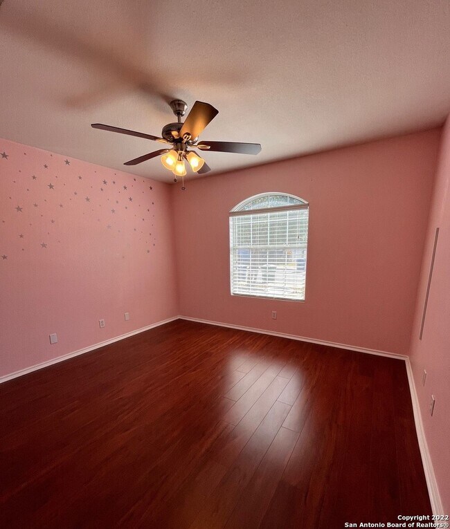 Building Photo - 3943 Bulverde Pkwy