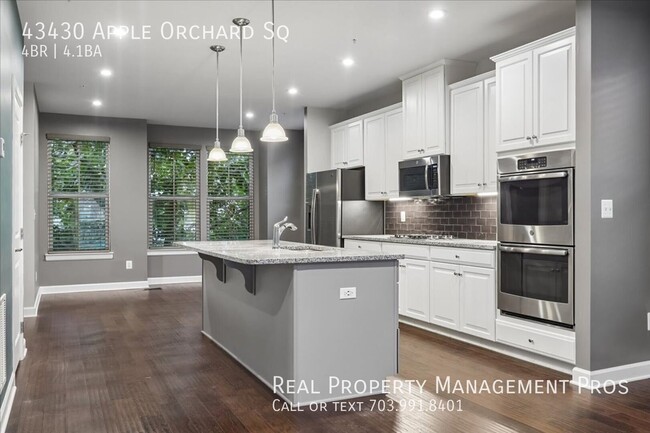 Building Photo - 43430 Apple Orch Sq