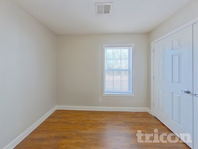 Building Photo - 48 Bristlecone Ln