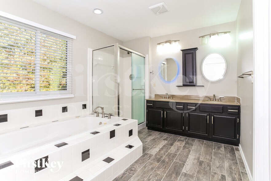 Building Photo - 6012 Kingsgate Dr