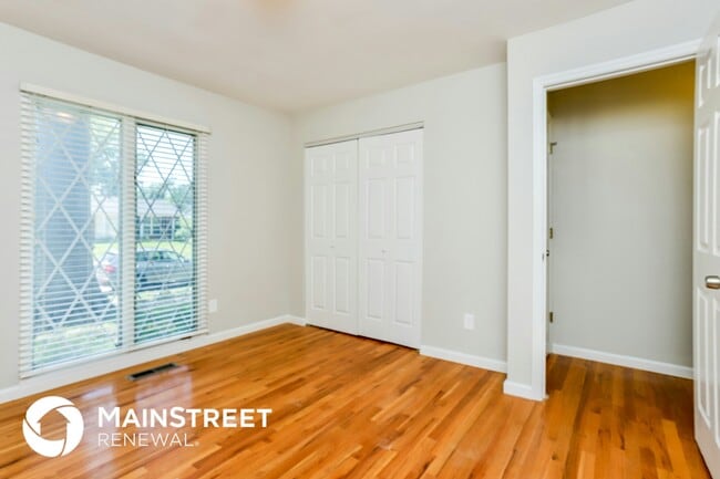 Building Photo - 14290 Mondoubleau Lane