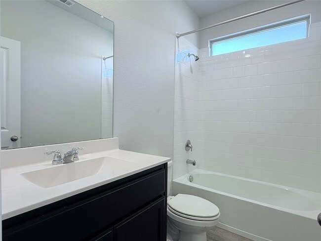 Building Photo - 309 Crowfoot Dr