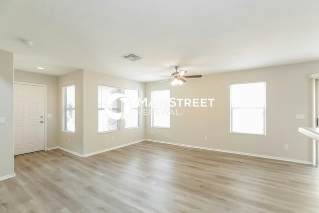 Building Photo - 3 Bedroom Pet-Friendly Home in Mesa, AZ wi...
