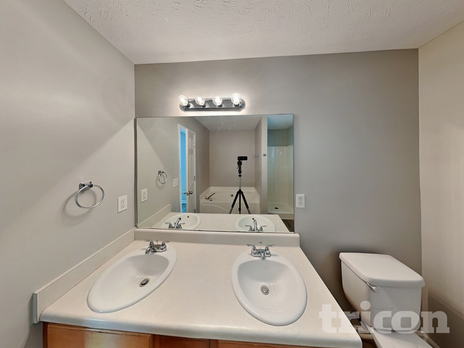Building Photo - 676 Eagles Nest Cir
