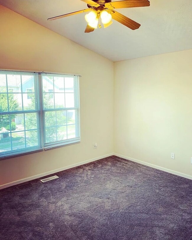 Building Photo - Beautiful Home in an Established Neighborh...