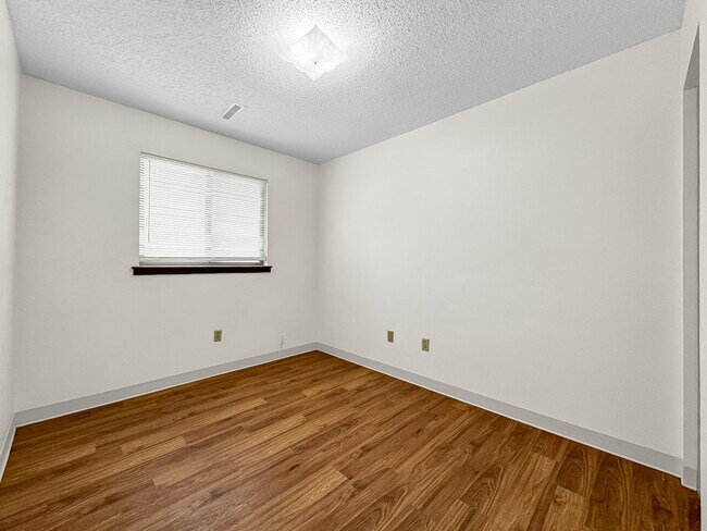 Building Photo - 2644 Hunt St