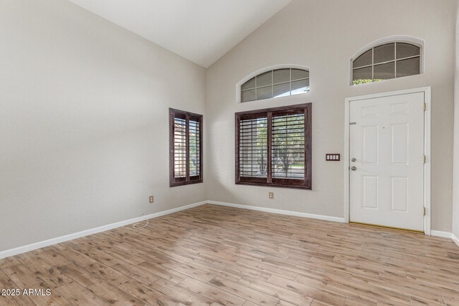 Building Photo - 2500 S Sunnyvale Ave