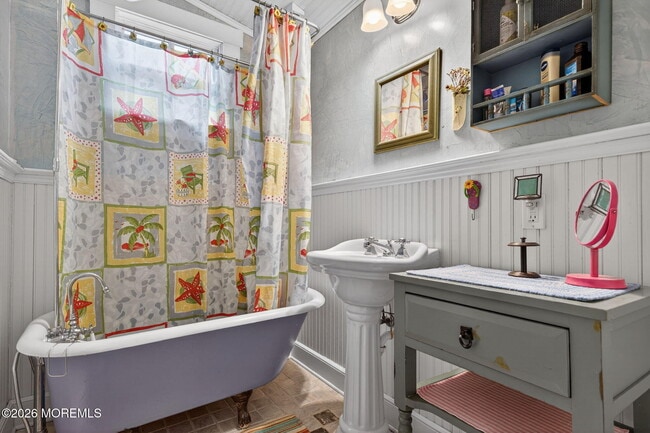 Building Photo - 81 Broadway