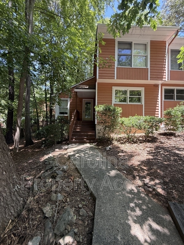 Building Photo - 113 S Peak Dr