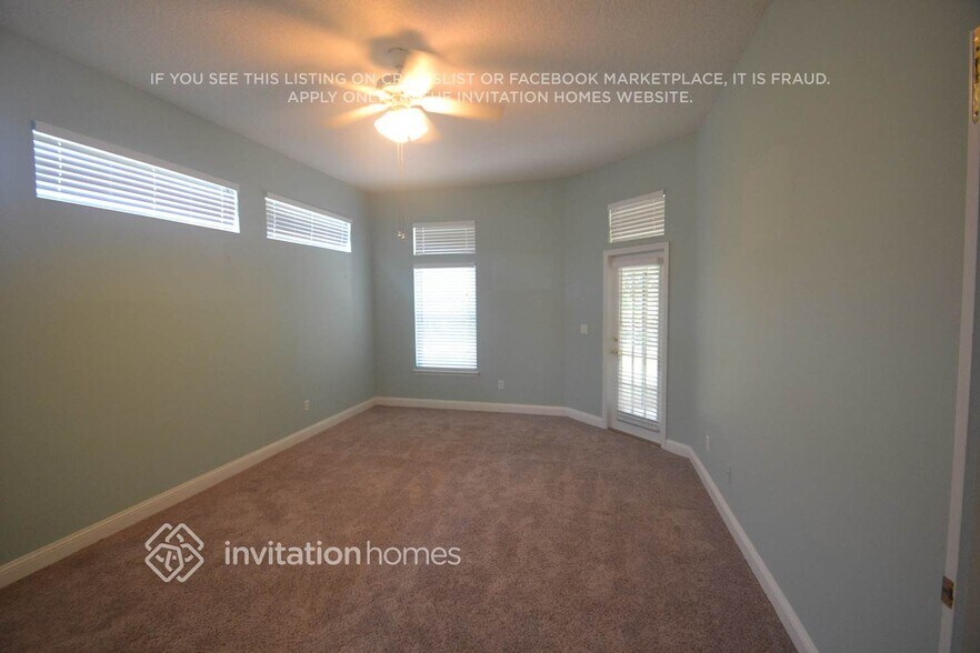 Building Photo - 382 Edge of Woods Rd