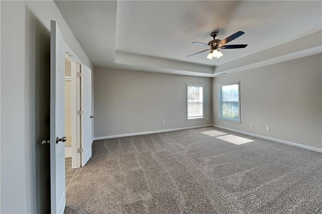 Building Photo - 160 Oakland Way