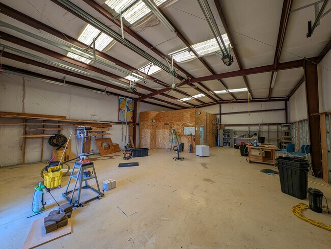 Building Photo - 27115 N 44th St
