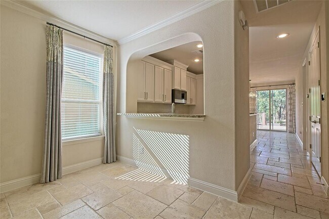 Building Photo - 11201 Zimmerman Ln