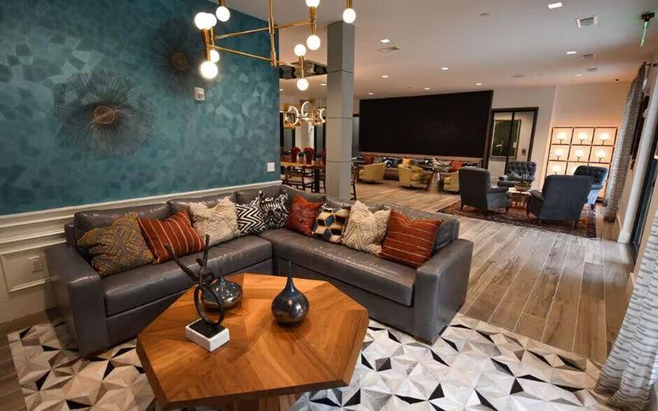 Building Photo - 1160 Johnson Ferry Rd NE