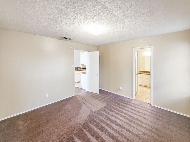 Building Photo - 7507 Tiffany Meadows Ln