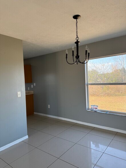 Building Photo - 170 Juniper Run