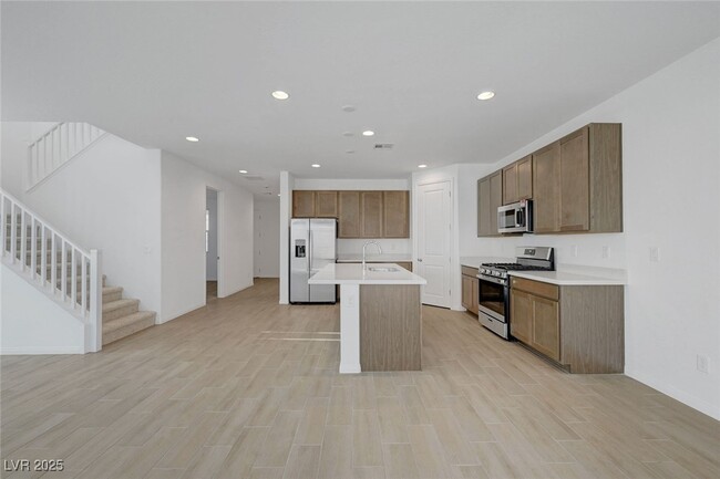 Building Photo - 9885 Angel Valley Dr