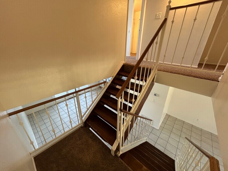 Building Photo - 5744 N 44th Ave