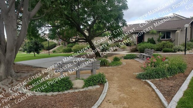 Building Photo - 1696 Carmel Cir E