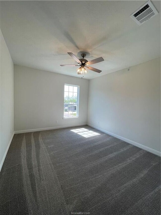 Building Photo - Brand New Townhome for Lease Available 12/...