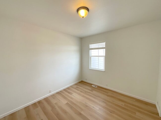 Building Photo - 12354 Pine Valley Cir