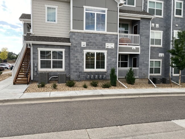 Building Photo - Newly Built Condo in the Side Creek Neighborhood!