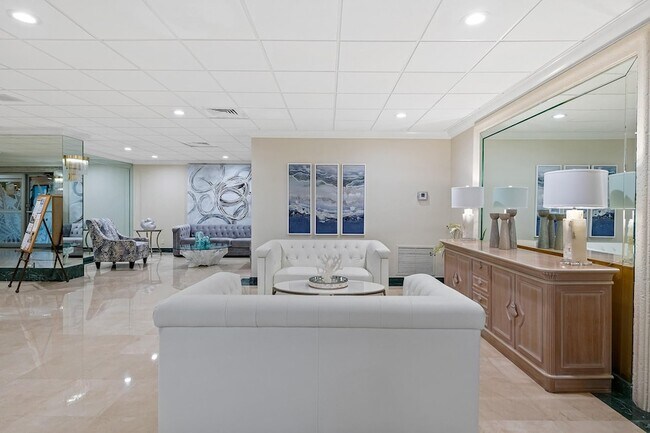 Building Photo - 3900 Galt Ocean Dr