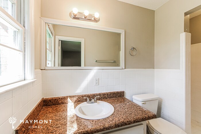 Building Photo - 4010 Pine Cone Dr