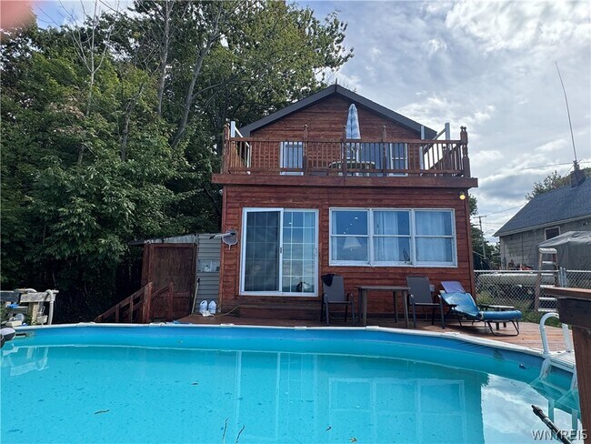 Building Photo - 6474 Hamilton Dr